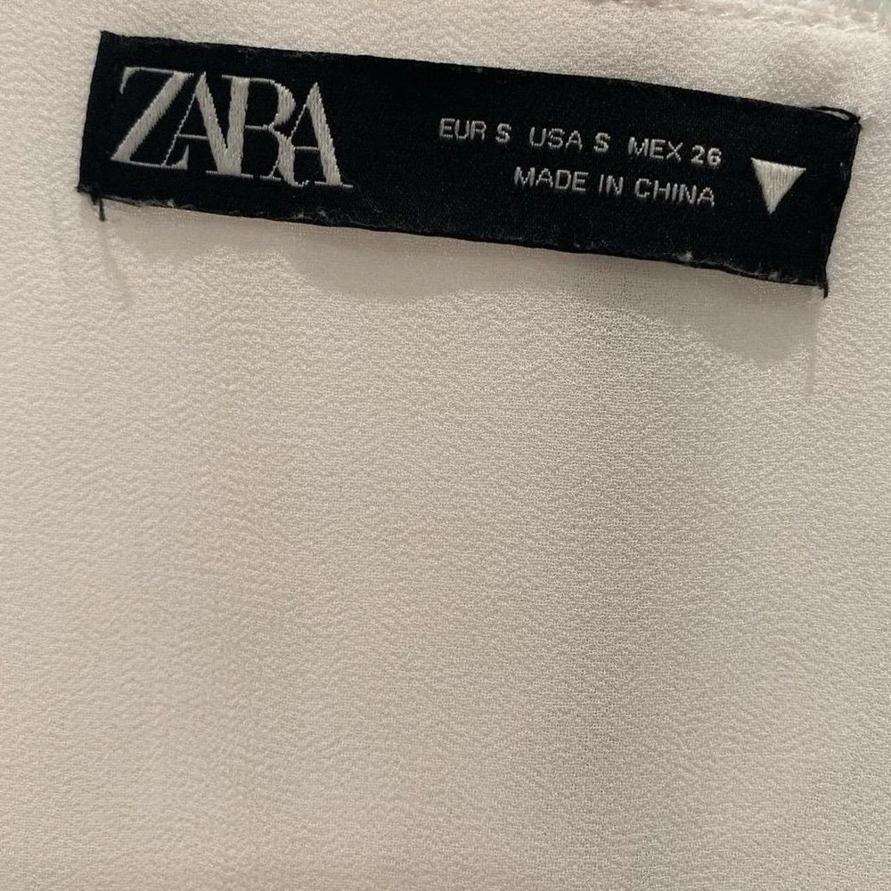 Zara Peplum Wrap Top Womens Size S White Excellent Floral Textured Puff Sleeve